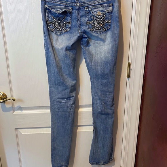 Request Medium Wash Jeans - Picture 3 of 4